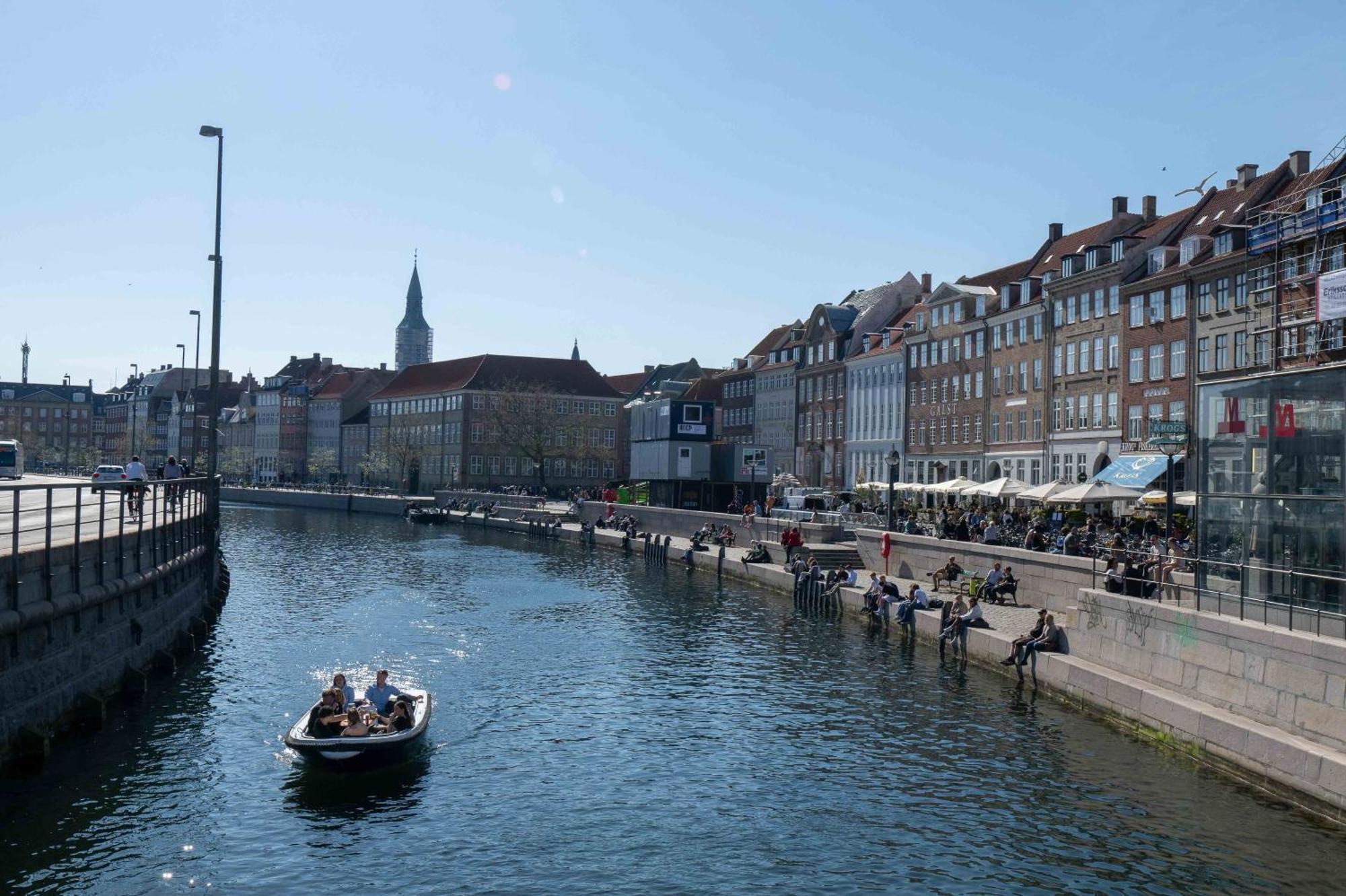 Large Apartment With Canal View In Central Cph City Kopenhag Dış mekan fotoğraf